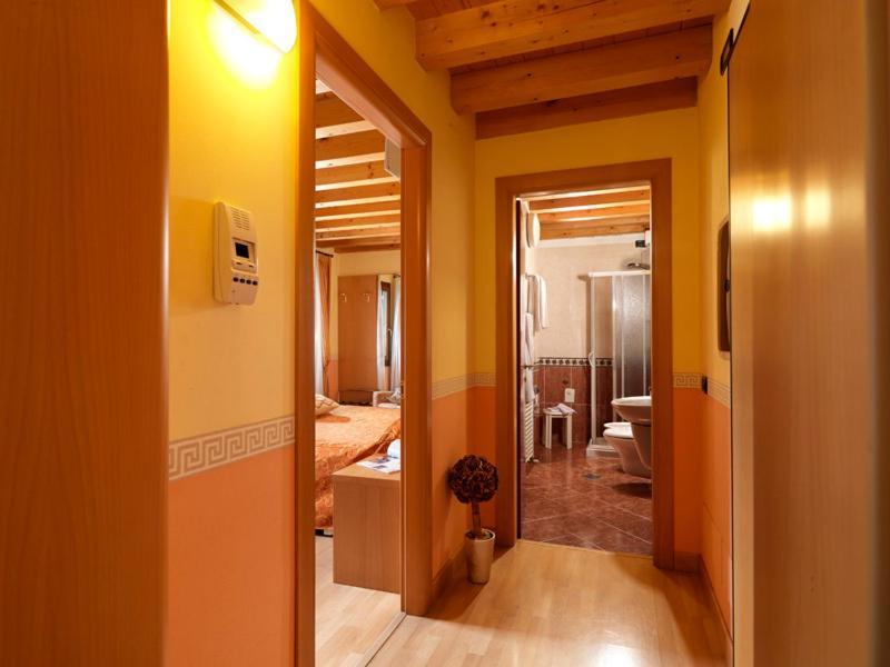קמפוסמפיירו Hotel & Residence Roma מראה חיצוני תמונה