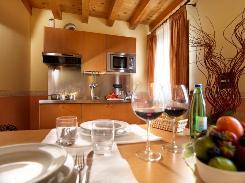קמפוסמפיירו Hotel & Residence Roma מראה חיצוני תמונה