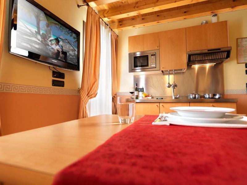 קמפוסמפיירו Hotel & Residence Roma מראה חיצוני תמונה