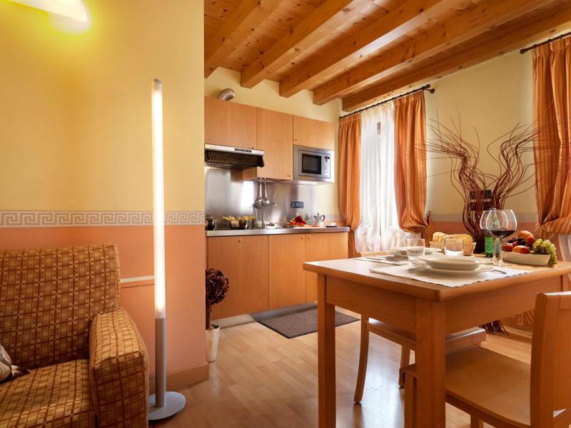 קמפוסמפיירו Hotel & Residence Roma מראה חיצוני תמונה