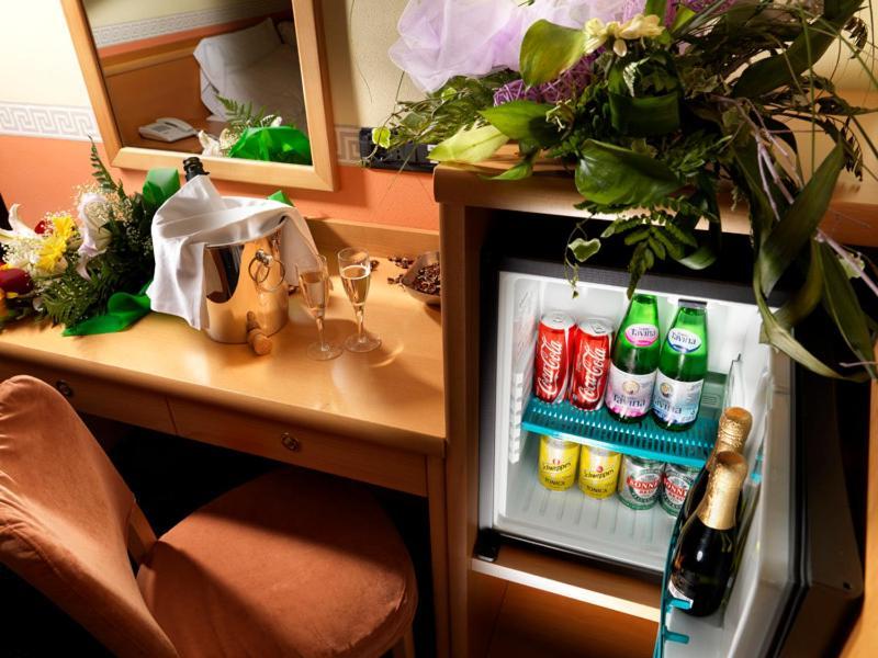 קמפוסמפיירו Hotel & Residence Roma מראה חיצוני תמונה