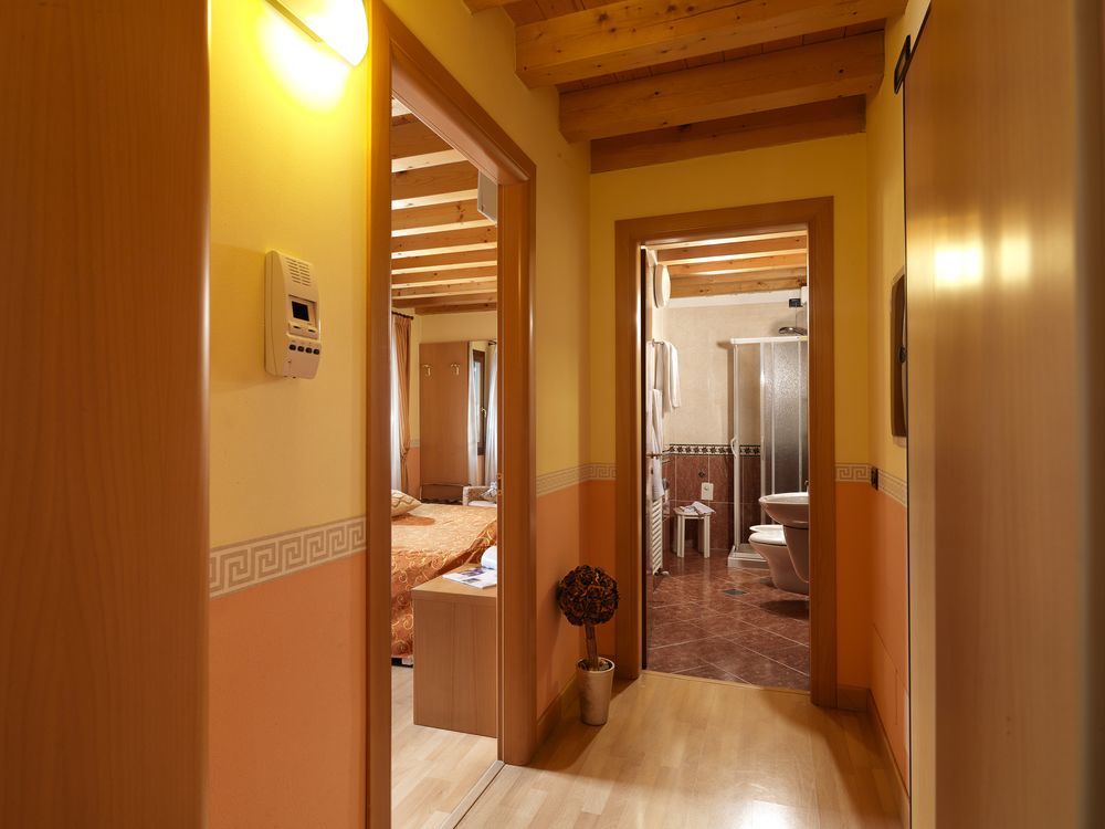 קמפוסמפיירו Hotel & Residence Roma מראה חיצוני תמונה
